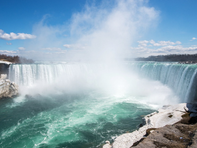 Mom's Deadly Plunge from Niagara Falls Not Believed to Be Accident - Vimarsana News