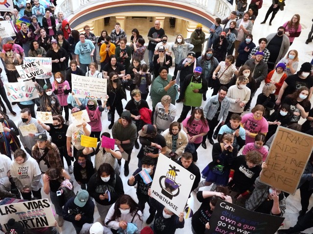 WATCH: Five Times Pro-Trans Protesters Turned Aggressive, Violent - Vimarsana News