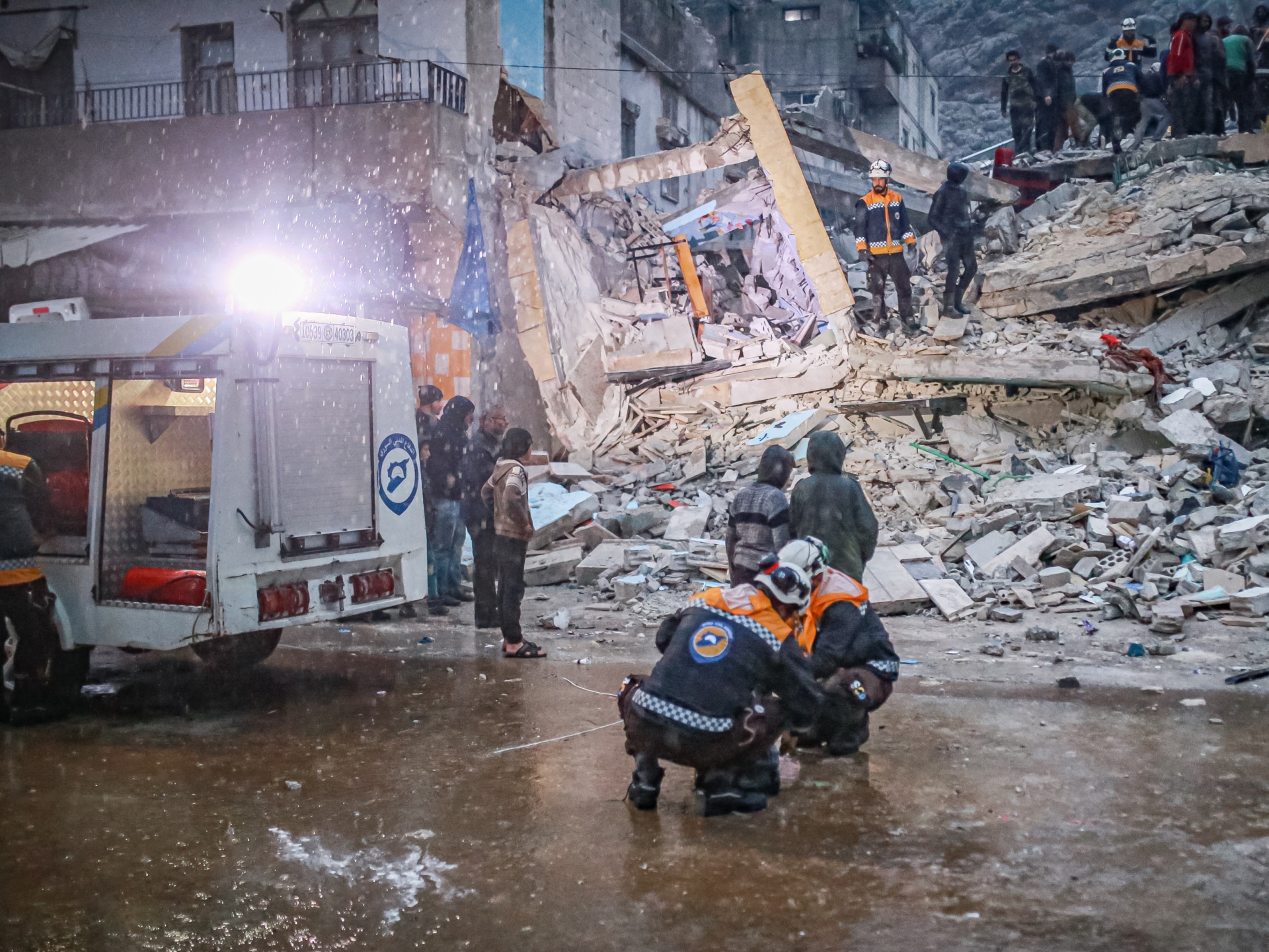 Earthquake Rocks Turkey, Syria: Death Toll Stands at 640+ People - Vimarsana News