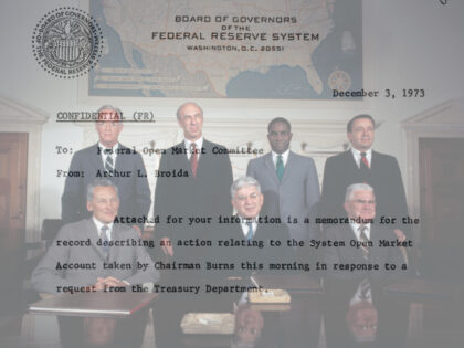 Photo from May 21, 1970, of Members of the Board of Governors of the Federal Reserve: Cent