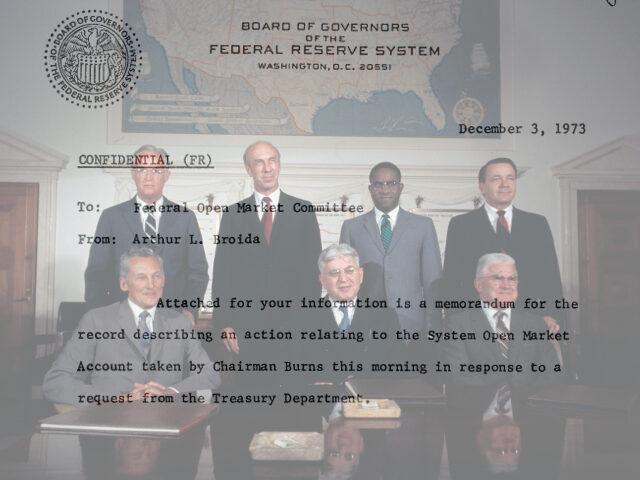Photo from May 21, 1970, of Members of the Board of Governors of the Federal Reserve: Cent