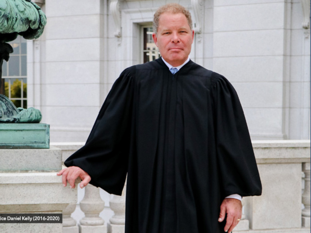 Conservative Judge Advances in Wisconsin Supreme Court Primary