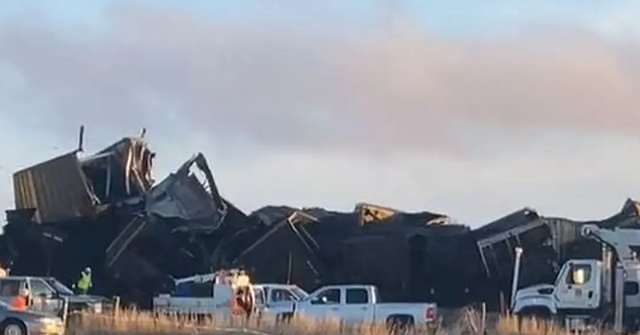 Train Derailment In Nebraska 31 Cars Carrying Coal Off Tracks