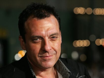 WESTWOOD, CA - NOVEMBER 05: Actor Tom Sizemore arrives at the Paramount Vantage premiere o