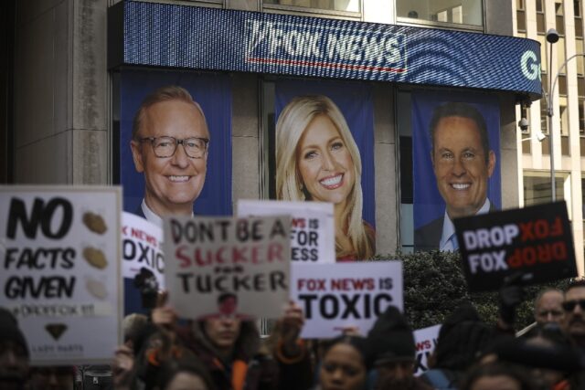 The messages submitted to a US court could prove damaging to Rupert Murdoch's Fox News net