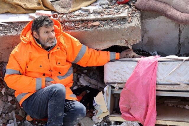 Mesut Hancer waited a day before rescue services arrived in his neighbourhood