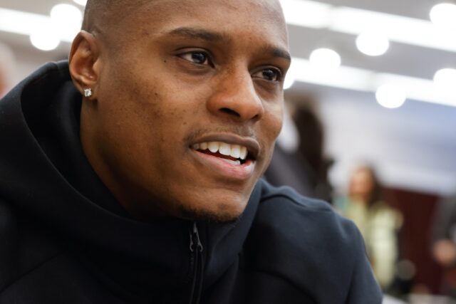 US sprinter Christian Coleman defended his 60-meter title on Saturday at the Millrose Game