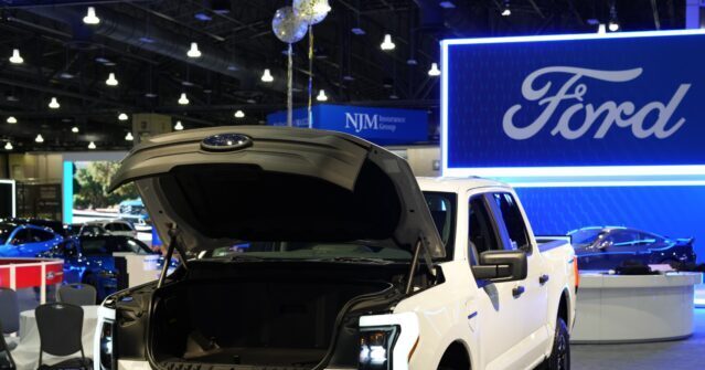 AAA: Ford F-150 Lightning Electric Truck's Range Disappears when Carrying a Load