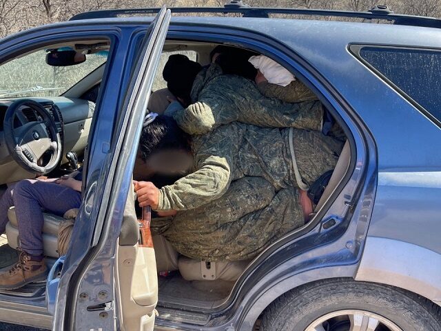 Border Patrol agents find 14 migrants packed like sardines in an SUV in Arizona. (U.S. Border Patrol/Tucson Sector)