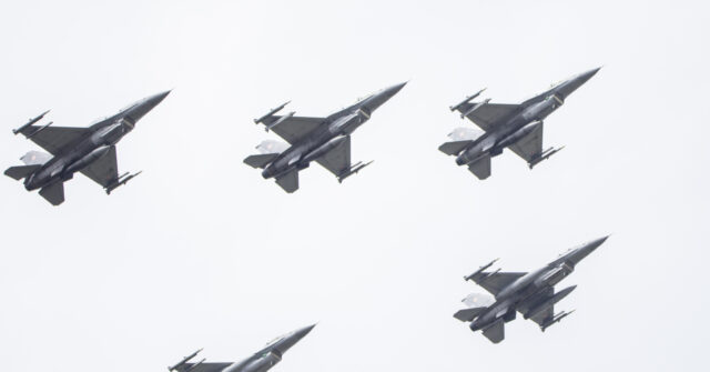 NextImg:EU Parliament President Demands West Send Fighter Jets to Ukraine