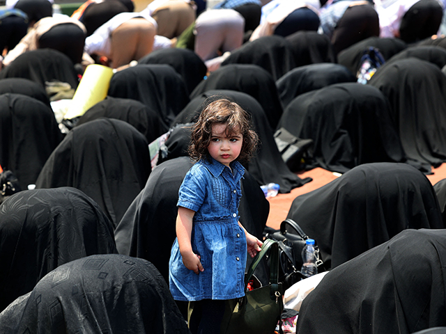 White House 'Deeply Concerned' After Hundreds of Iranian Schoolgirls Poisoned with Toxic Gas - Vimarsana News