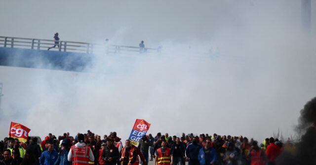 Shortages at the Pump in France as Protesters Block Refineries