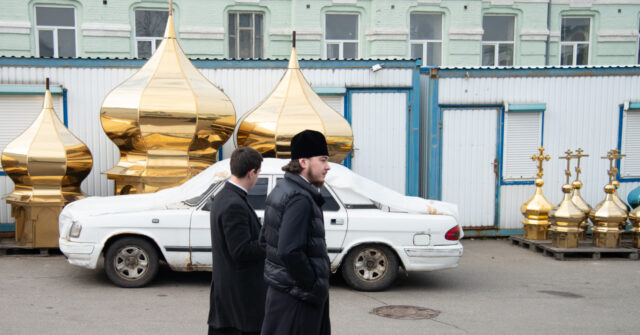 Ukraine Expels Allegedly 'Pro-Russian' Monks from Kyiv Monastery - Vimarsana News