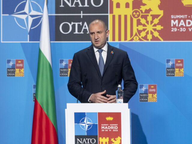 ‘Pro-Kremlin’ Leader of NATO Bulgaria Says No Warplanes, Missiles, or Tanks for Ukraine