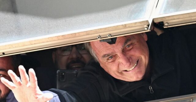 Hundreds Welcome Jair Bolsonaro Back to Brazil - Vimarsana News