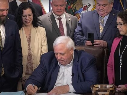 Jim Justice signs West Virginia campus carry into law