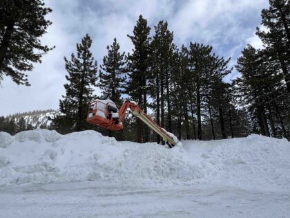 Mammoth snow (Joel Pollak / Breitbart News)