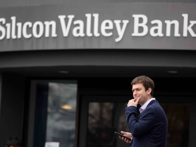 Silicon Valley Bank (Justin Sullivan / Getty)