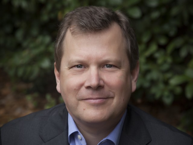 Peter Schweizer 'Drills Down' on How Bank Bailouts Rescue Clueless Silicon Valley Elites - Vimarsana News