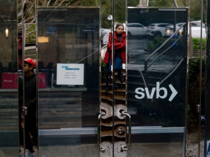 MENLO PARK, CA - MARCH 10: Outside Silicon Valley Bank offices in Menlo Park, Calif., on Friday, March 10, 2023. (Jason Henry for The Washington Post via Getty Images)