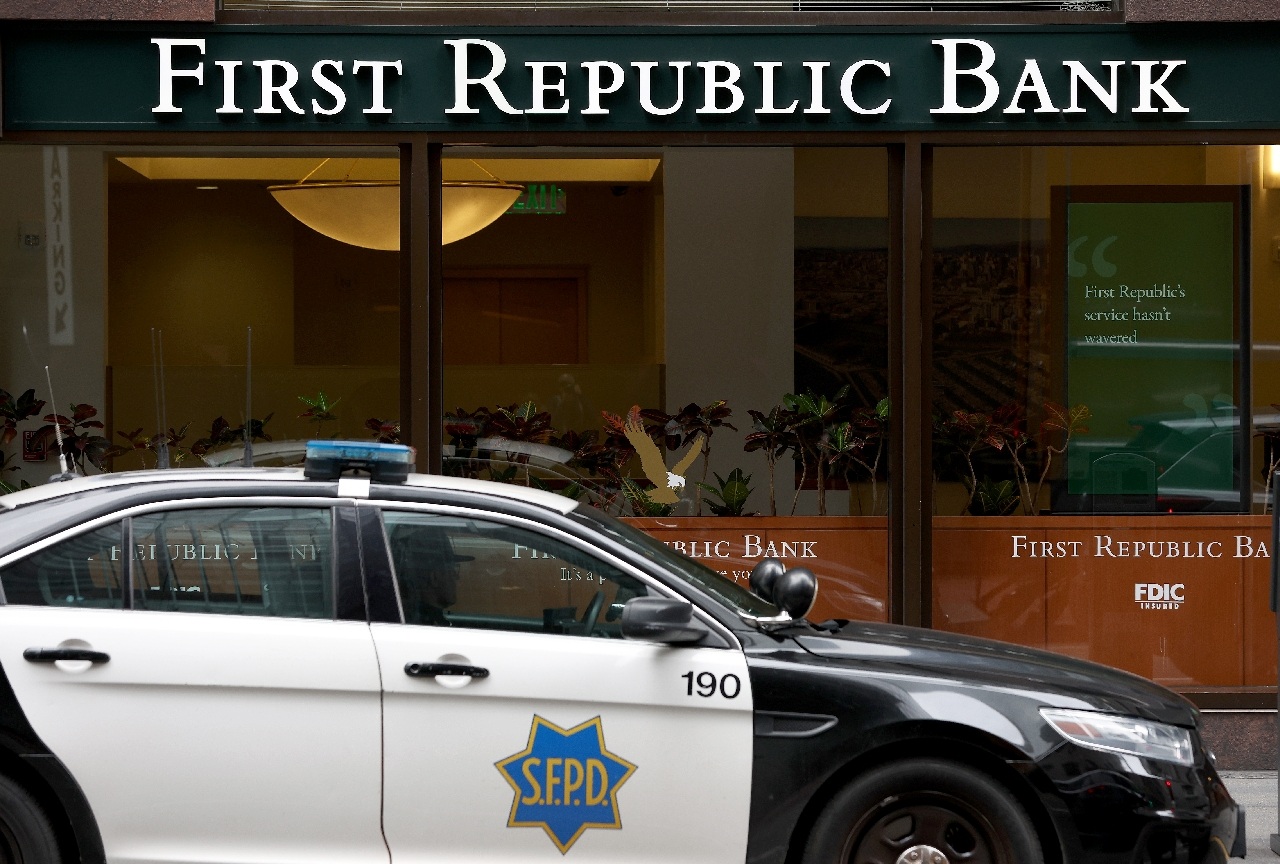 Wall Street Giants Move to Rescue First Republic Bank - Vimarsana News