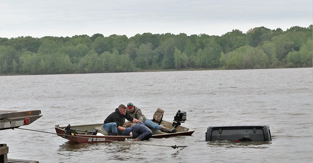 NextImg:Missing Texas Woman Found Alive in Jeep Submerged in Lake