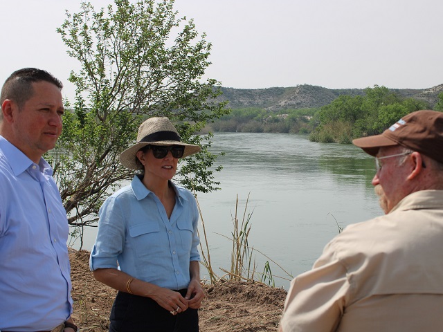 2024 Republican Presidential Primary candidate Nikki Haley visits a Texas ranch owner along the Rio Grande. (Randy Clark/Breitbart Texas)