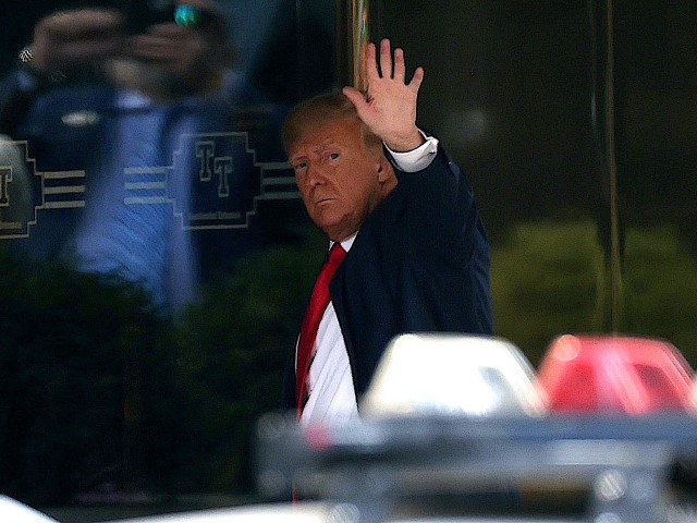 Donald Trump Arrives at Trump Tower to Supporters' Chants: 'We Love Trump' - Vimarsana News