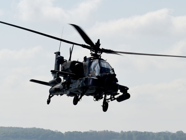 Three Killed in Collision Between Apache Attack Helicopters in Alaska - Vimarsana News