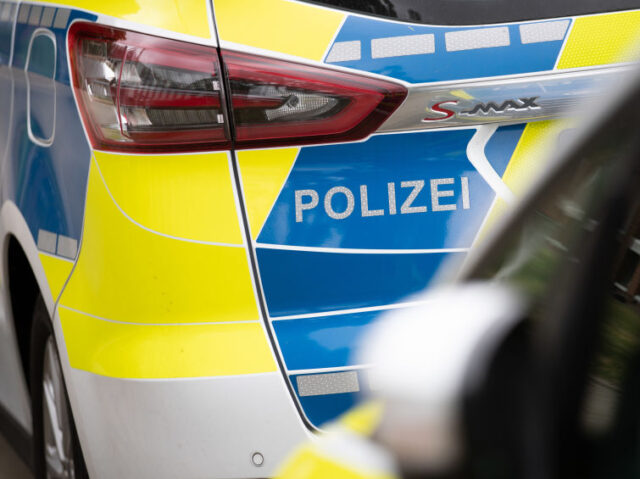 11 July 2022, Lower Saxony, Bad Bentheim: View of emergency vehicles of the federal police