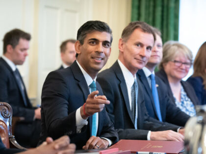 LONDON, ENGLAND - OCTOBER 26: Prime Minister Rishi Sunak (C), alongside the Chancellor of the Exchequer, Jeremy Hunt, (centre right) holds his first Cabinet meeting on October 26, 2022 in London, England. Rishi Sunak's newly formed cabinet featured ministers from both his predecessors' governments. (Photo by Stefan Rousseau - WPA …