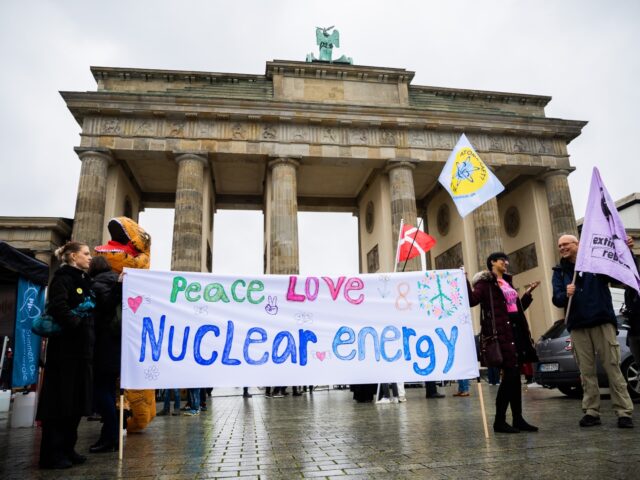 15 April 2023, Berlin: Participants of a protest against the shutdown of the last three Ge