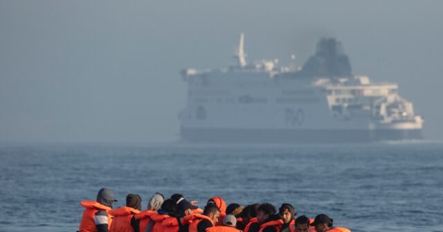 French Navy Forced Ferry Into Manoeuvre to Make Way for Boat Migrants - Vimarsana News
