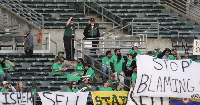 A's Met By Fans In Oakland With Chants Of `Sell The Team!' - Breitbart