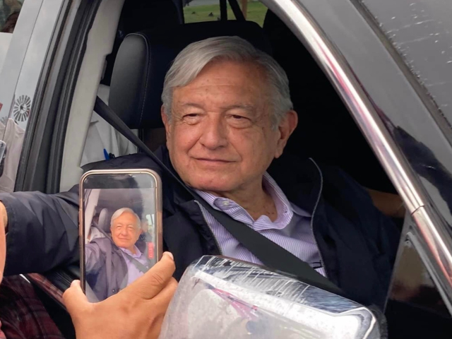 Mexican President Refuses to Talk Cartel Violence During Border Visit - Vimarsana News
