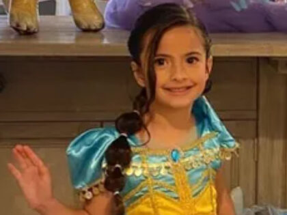 The body of six-year-old Bella Fontanelle was found stuffed in a ten-gallon chlorine bucket covered by a lid outside her mother’s home in Harahan, Louisiana, on Wednesday, April 26, at 8:20 a.m., as first reported by the DailyMail.