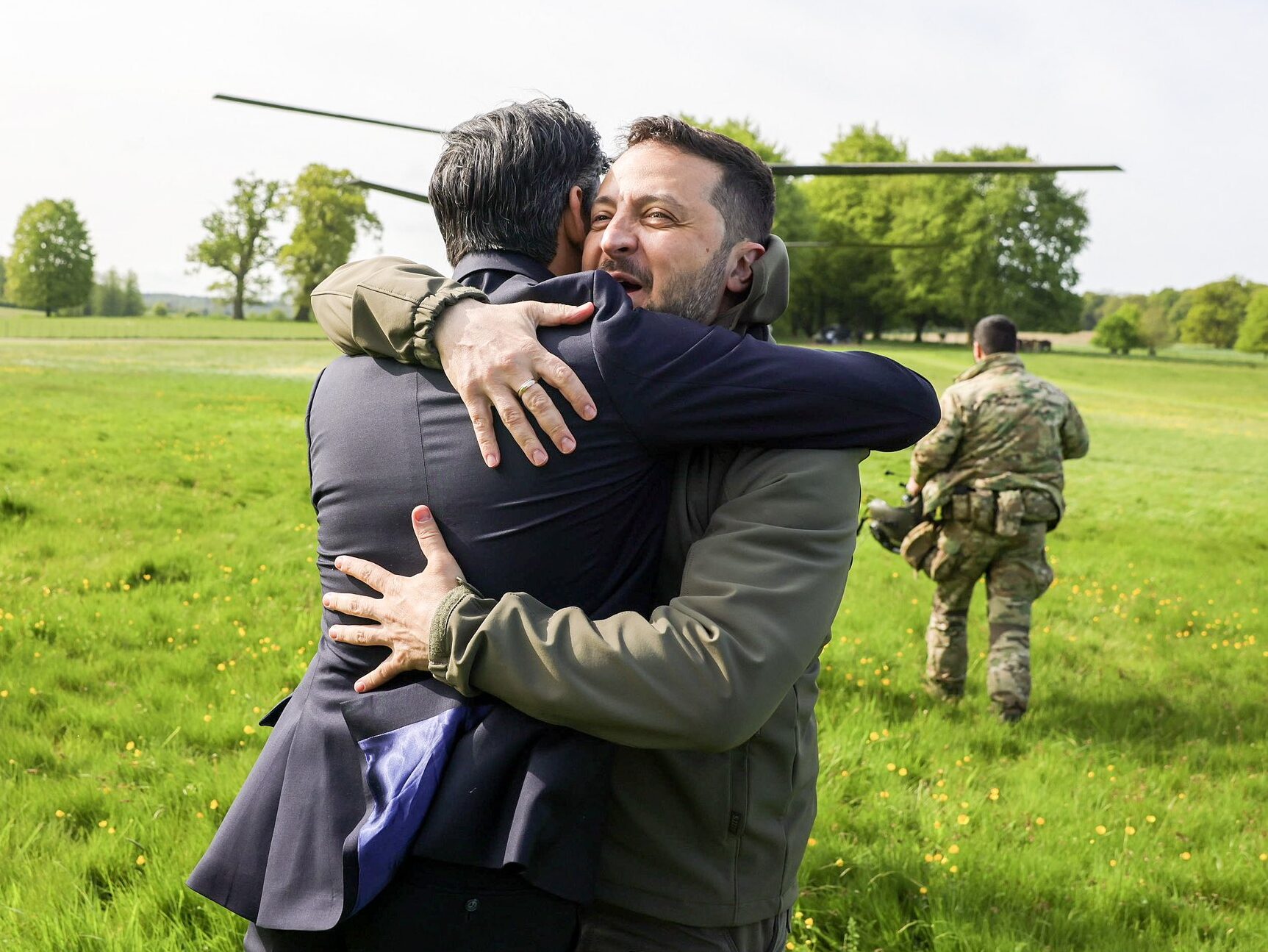 Zelensky Makes Surprise Visit to London, UK Gives More Attack Drones - Vimarsana News