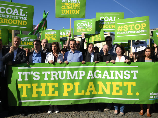 Protest - Greens against exiting climate agreement The top candidates for the Germany's parliamentary elections of Germany's Alliance 90/The