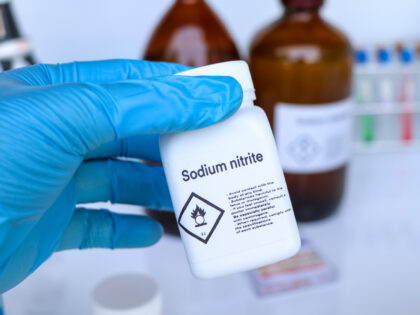 Sodium nitrate used in laboratory or industry, Chemicals used in the analysis