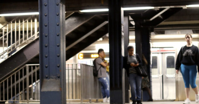 Business Activity In New York Crashes Deep Into Negative Territory: Fed Report