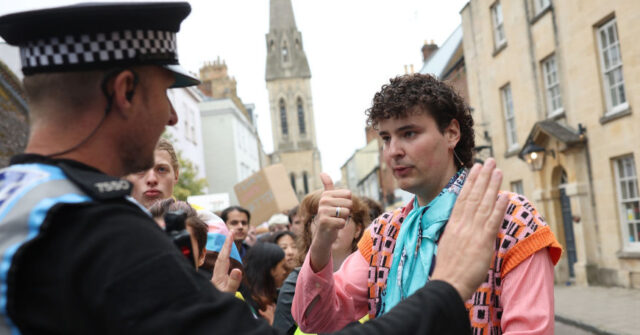 Anti-Speech Trans Glue Protester Removed by Police From Oxford Talk
