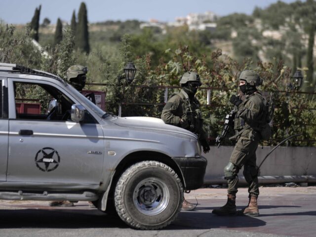 IDF raid after Hermesh attack (Majdi Mohammed / Associated Press)