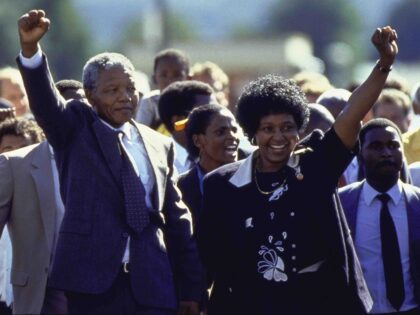 Nelson and Winnie Mandela (Allan Tannenbaum / Getty)