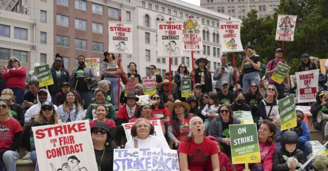 Furious Parents Cross Picket Lines in Oakland as Teachers Continue Strike for 'Reparations,' Among Other Demands