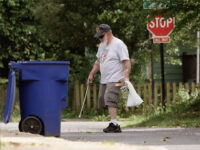 Army Vet Cleans Trash Around Virginia Town Because ‘This Country Is Worth It’