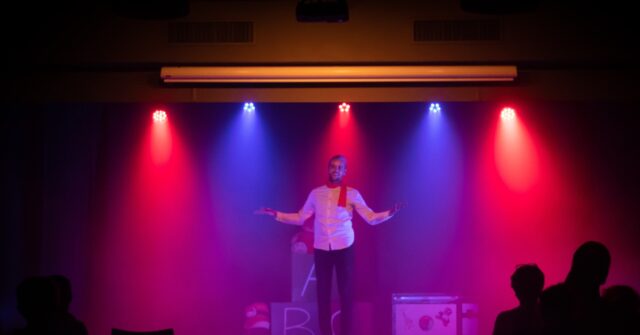 Chinese Communists Panic over Growing Popularity of 'Western' Stand-Up Comedy