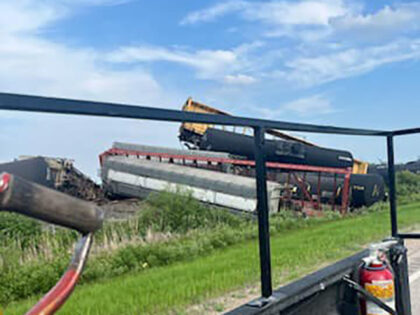 VIDEO: Train Derails in Minnesota While Carrying Hazardous Materials, Cleanup Underway