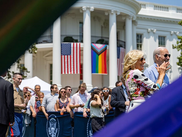 Joe Biden Centers Trangenderism Flag on White House - Vimarsana News
