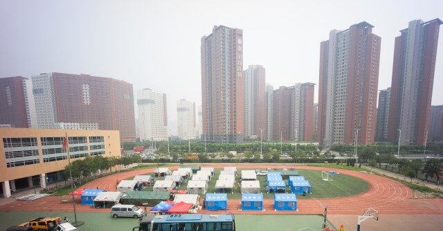 Thousands Evacuated in Tianjin, China, After Fissures Open near High-Rise Buildings