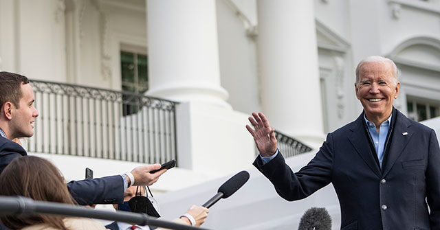 White House Uses Opinion Writers to Combat Biden 'Bribery' Allegations 
